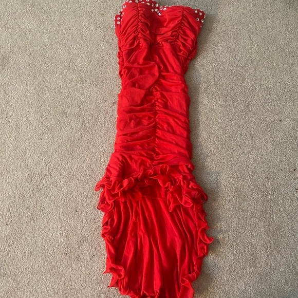 Red strapless cocktail dress - Picture 1 of 3